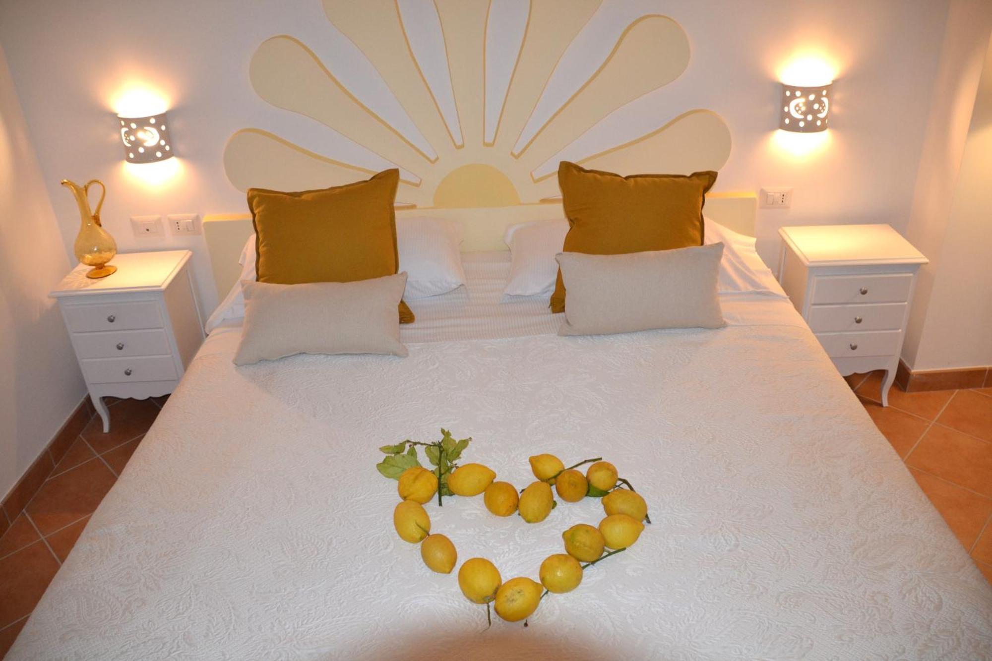 Villa Santa Chiara Positano Suites 外观 照片